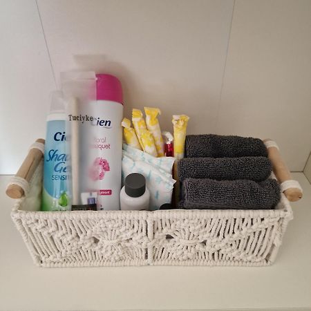Females Only - Private Bedrooms In Dublin لُكَن المظهر الخارجي الصورة