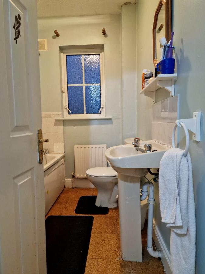 Females Only - Private Bedrooms In Dublin لُكَن المظهر الخارجي الصورة